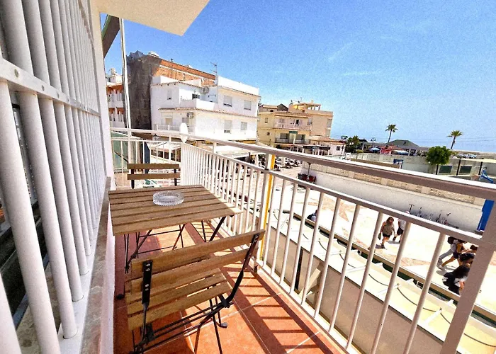 Lidia 1 Apartment, 1st Line Beach, 1 Bedroom 1bath * Торремолинос