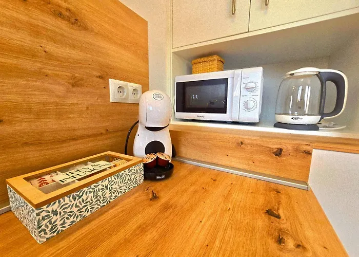 Апартаменты Lidia 1 Apartment, 1st Line Beach, 1 Bedroom 1bath *