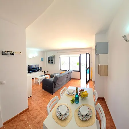 아파트 Lidia 1 Apartment, 1st Line Beach, 1 Bedroom 1bath